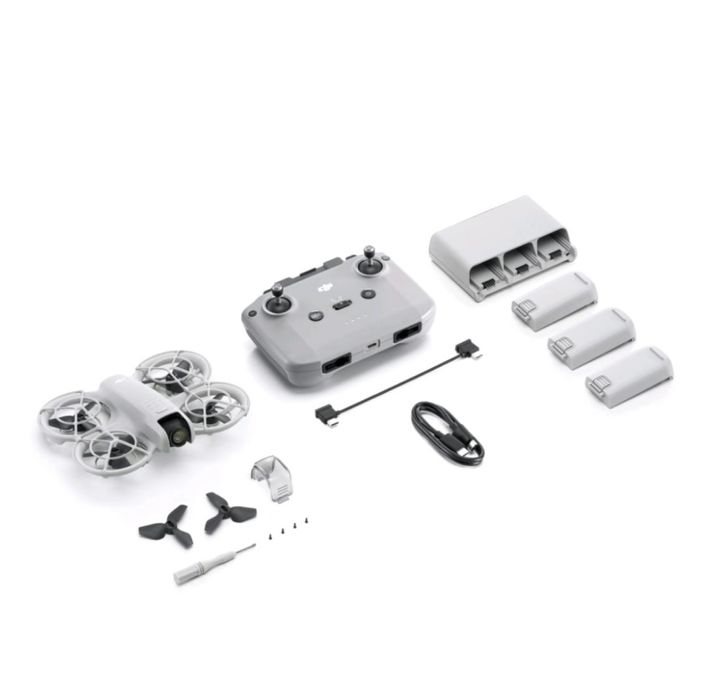 Дрон DJI Neo Fly More Combo серый