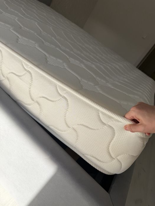 Продам Матрас 180*200