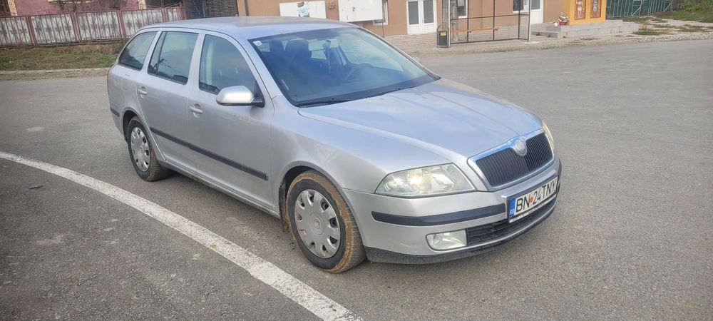 Vand skoda octavia in stare foarte buna