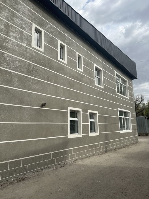 Сдается в аренду 2-ой этаж здания