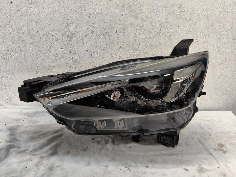 Оригинален фар Мазда Mazda CX-3 Full Led