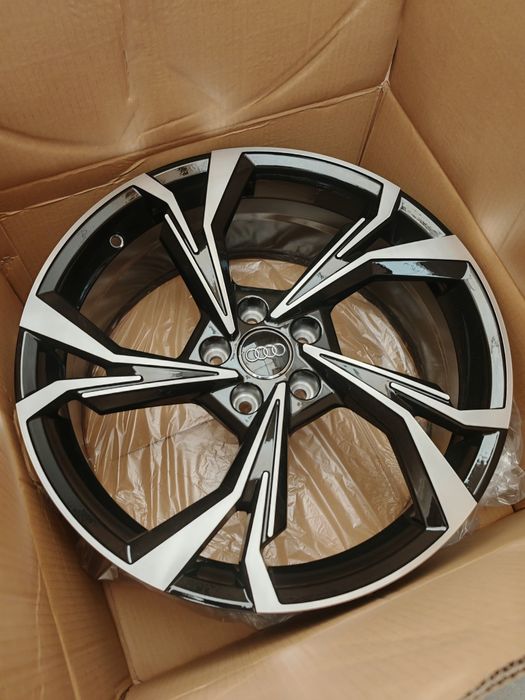 jante de aliaj pentru Audi pe 19 marca rc wheels model 200