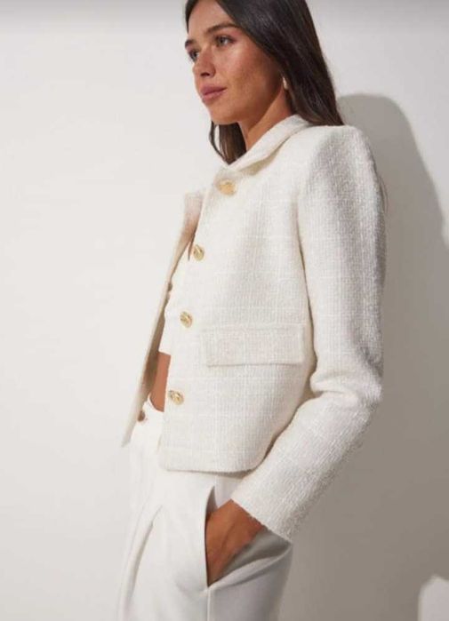 Бяло сако - букле
