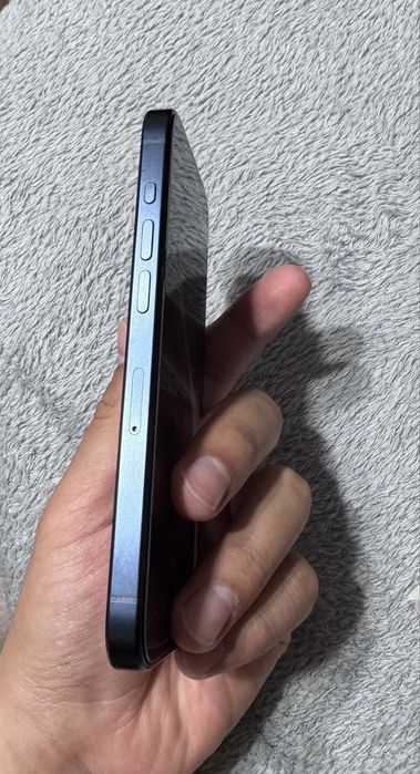 Продам Iphone 15 pro 128 gb, акб 88%