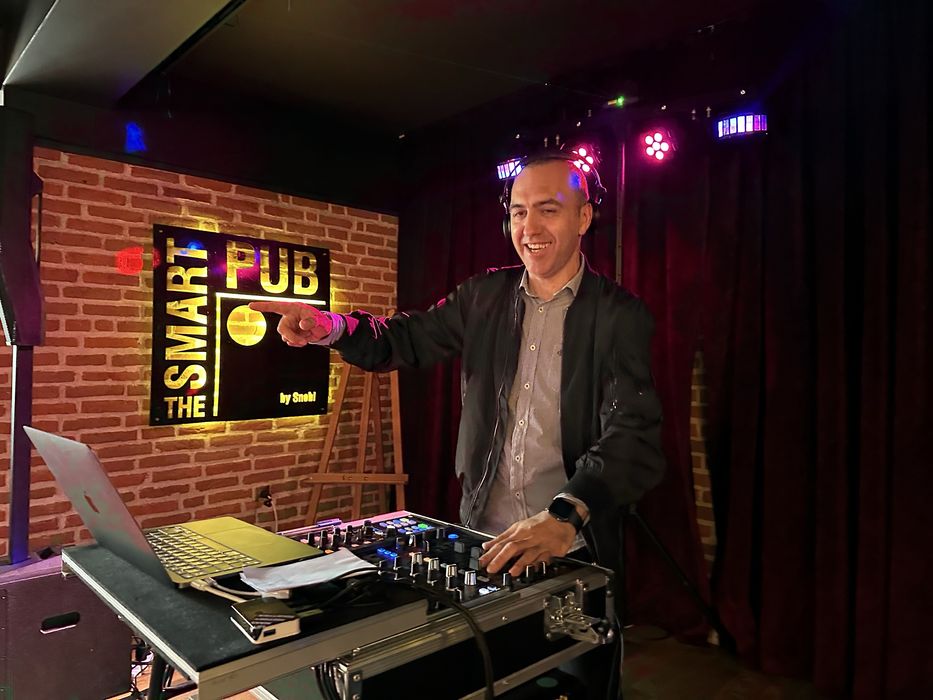 DJ Nuntă Craiova – Sonorizare si Lumini , DJ SHOFY