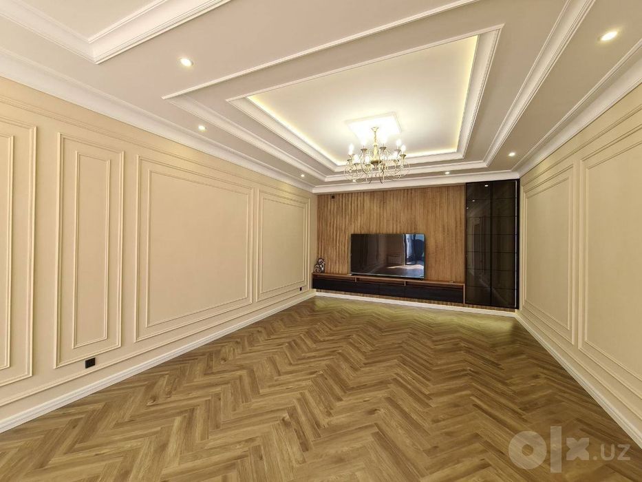 Продается дом 7 комнат, ориентир: центр Луначарского, 5,5 соток 450м²