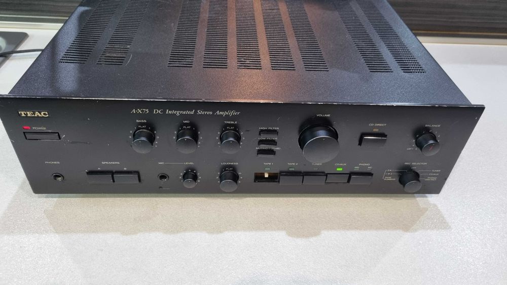 Усилвател TEAC A-X75 DC