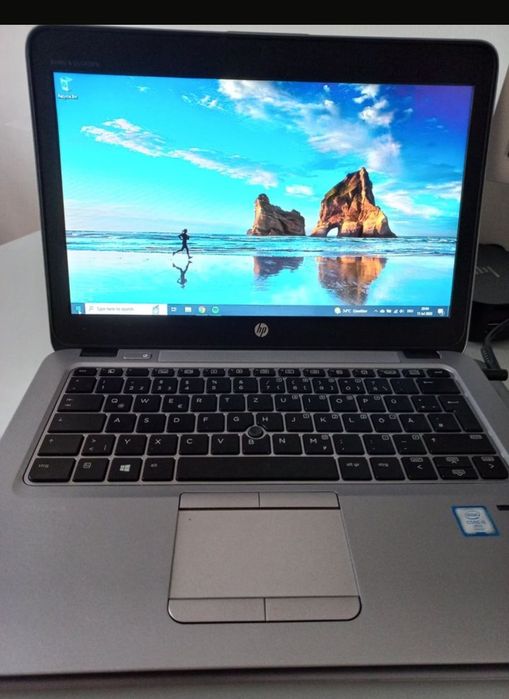HP EliteBook 820 G3 - 16GB RAM, 256GB SSD