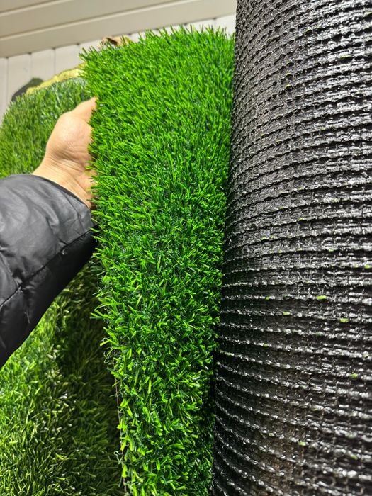 Искусственный газон.