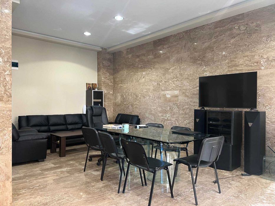 Продава се Офис в София, Център - 63 кв.м за 2620 €/кв.м - Снимка #1