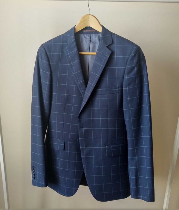 Продам классический костюм