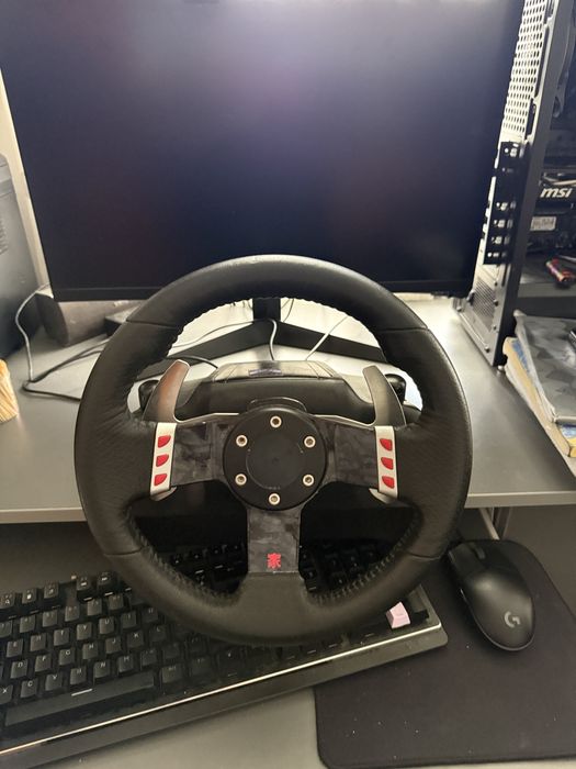 Vand logitech g27 impecabil
