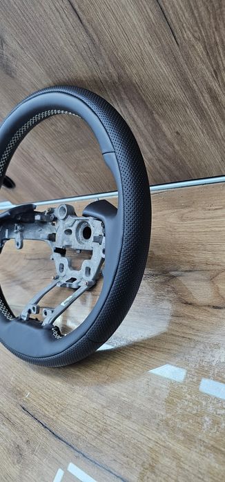 Перетяжка рулей и реставрация салона в Астане | LEV Detailing