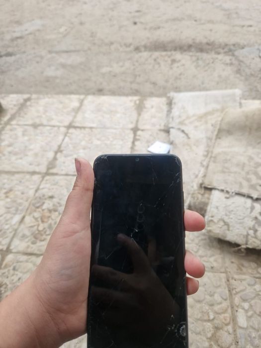 Телефоны на запчасти