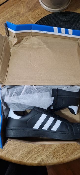 Кроссовки новые унисекс