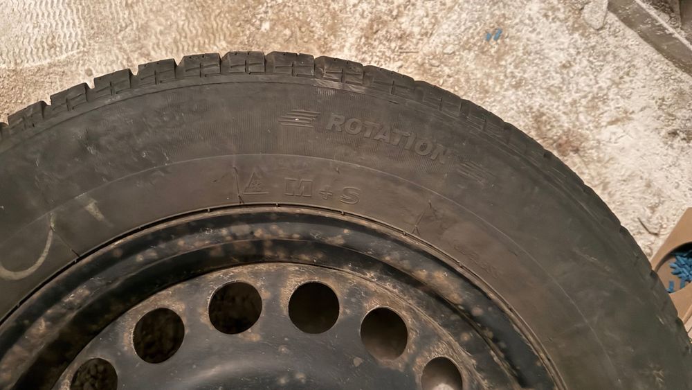 4 roți complete Opel Astra G – jante tablă + anvelope iarnă 195/65 R15 M+S