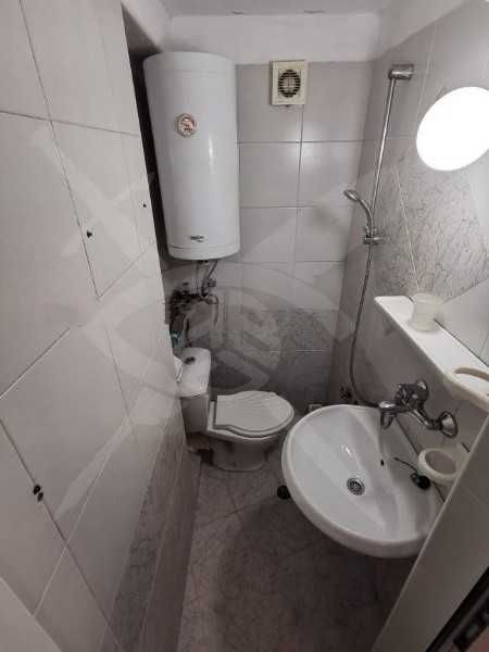 Дава се под наем Двустаен апартамент в Варна, Левски - 30 кв.м за 200 € - Снимка #4