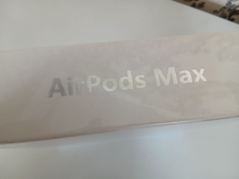 Airport Max наушники