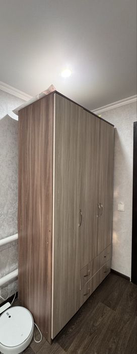 Продам шкаф трехдверный