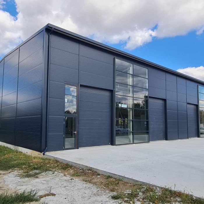 Vand Hala Metalica completa la gata