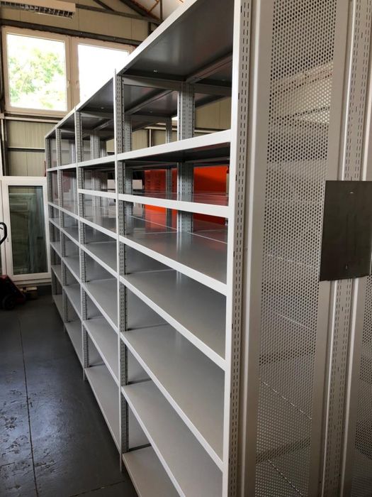 Rafturi arhive /magazin