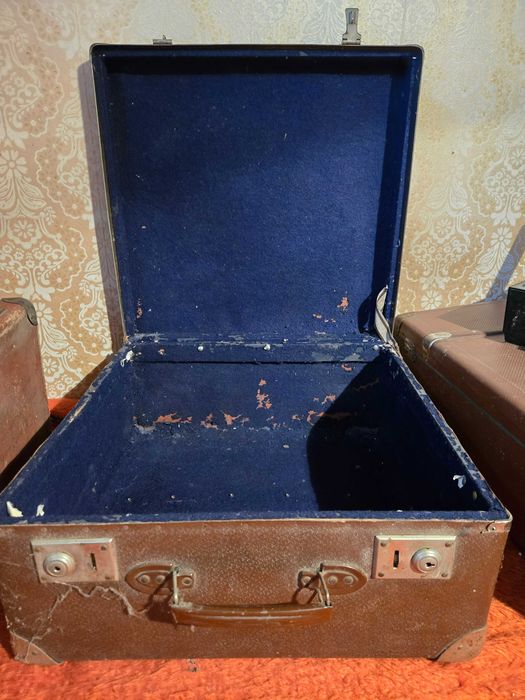 Ретро куфари в много добро състояние