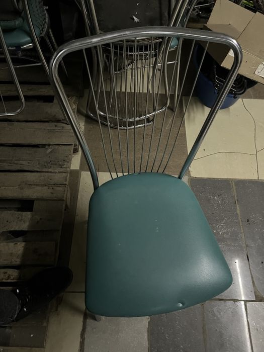 Продам  стулья в хорошем состояний