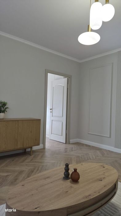 Apartament de vanzare 2 camere semidecomandat -  zona Bere - Pitesti
