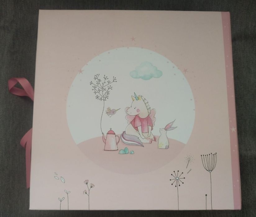 Кутия за новородено, Подарък за новородено