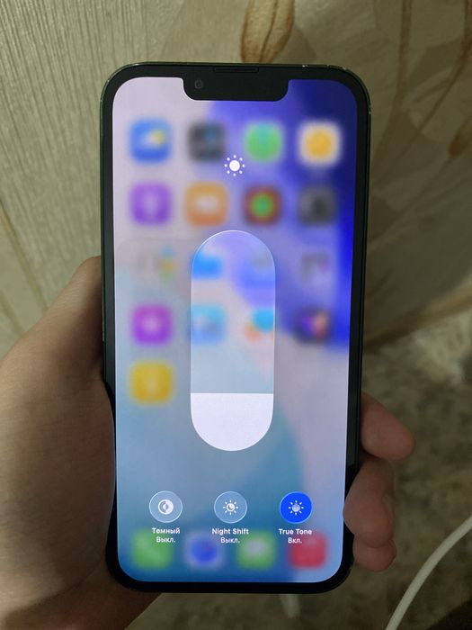 Продам 13 айфон 128 гб