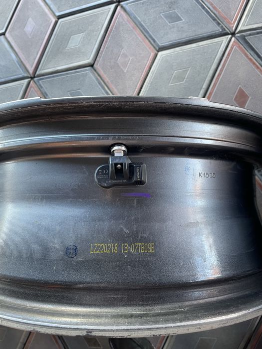 Продам диски R18