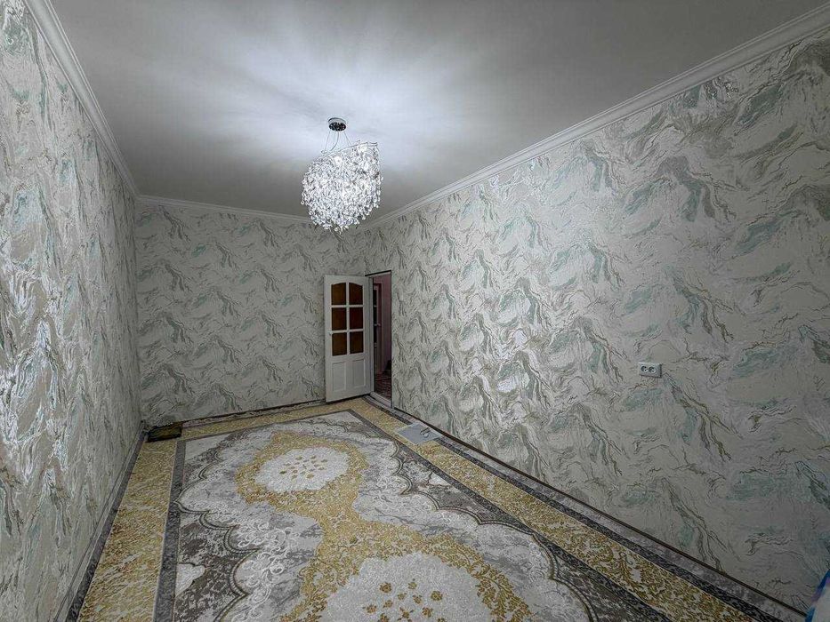 Продаётся 3х комн квартира на 2 этаже Ор-р 6 микрорайон Лавита