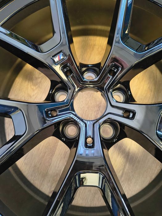 Предна джанта за BMW 20x8 M850i, черен цвят, нова