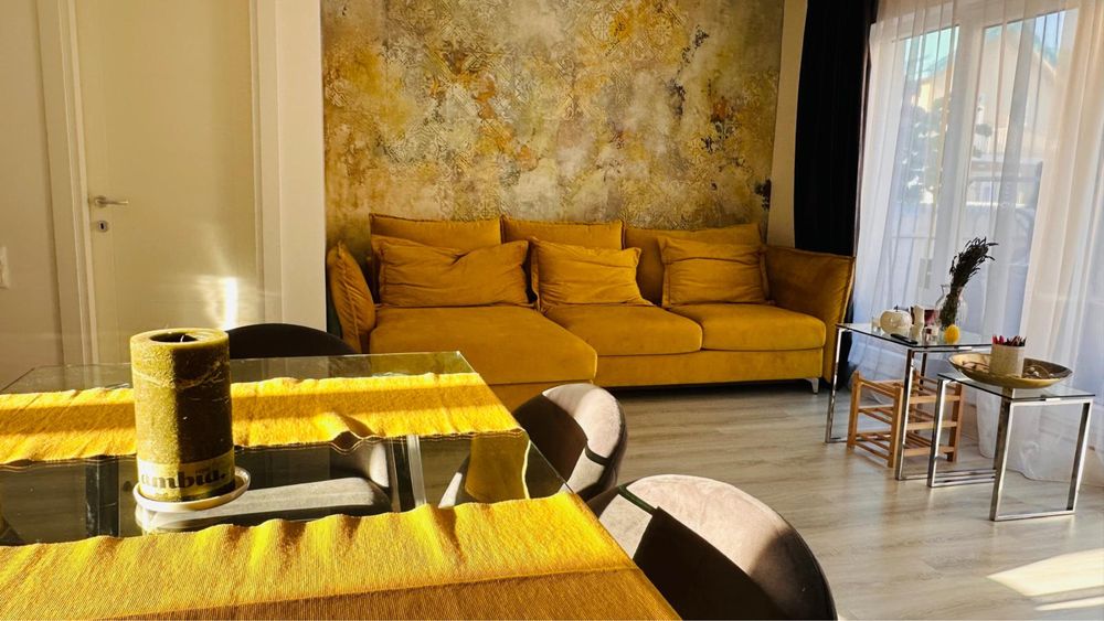 Casa 4 camere I Cosmopolis I Tunari