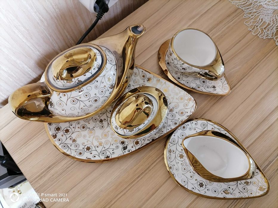 Продается чайный сервиз