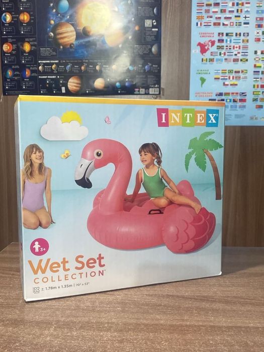 плавательный матрас в виде фламинго