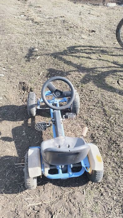 Продам детскую машину