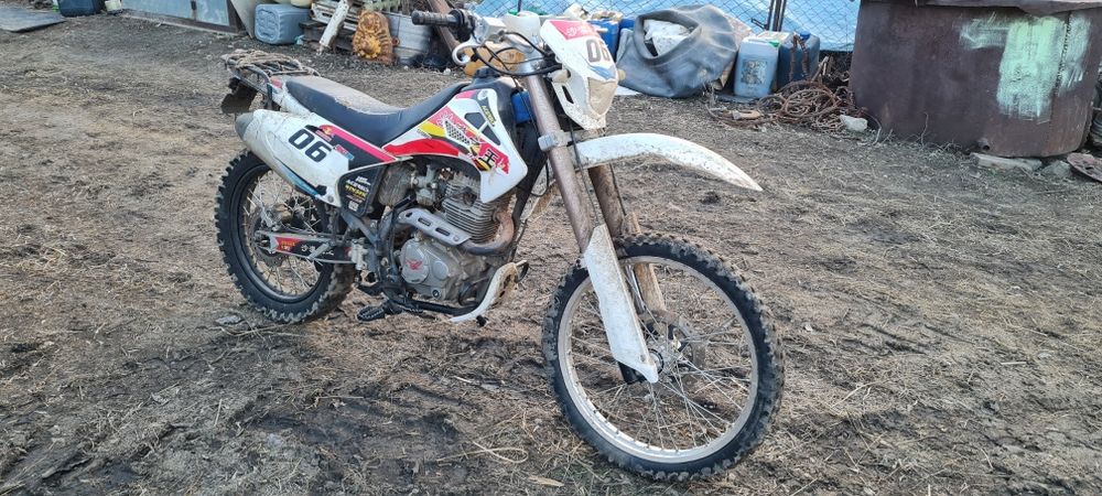 Мотоцикл 250 куб