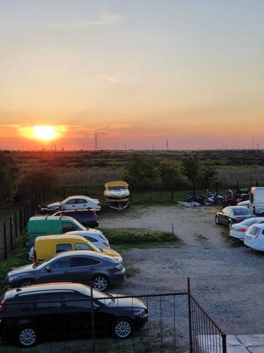 Parcare Autoutilitare, Rulote, Bărci, Atv, Remorci, Turisme în Oradea