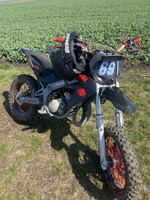 Vând aprilia sx 50