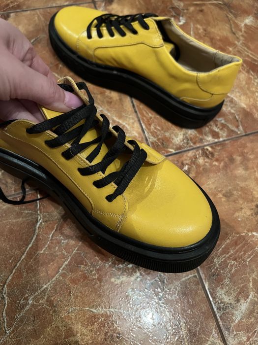 Pantofi casual galbeni