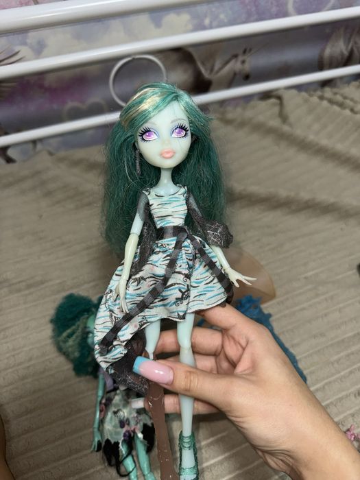 Monster High, Ханни Свомп. Вандала Дублонс