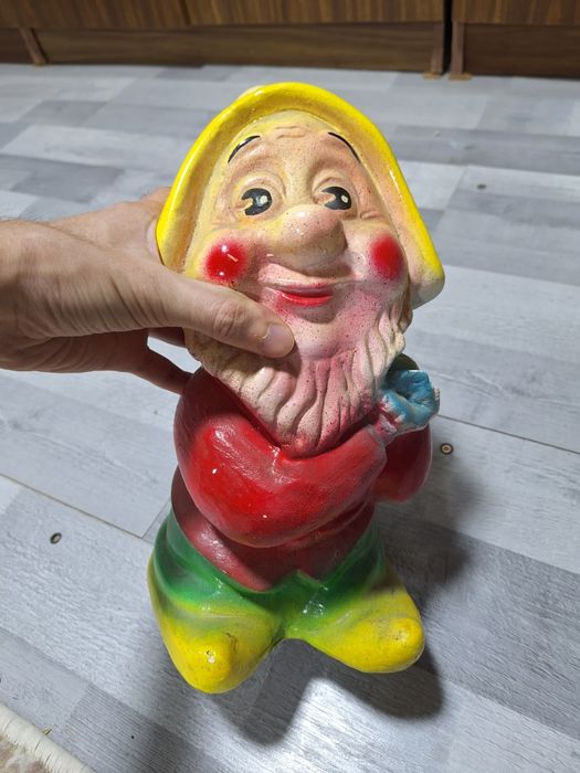 Капелька  предается