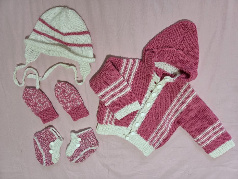 !НОВИ! Ръчно плетени комплекти дрехи и аксесоари за бебе момиче
