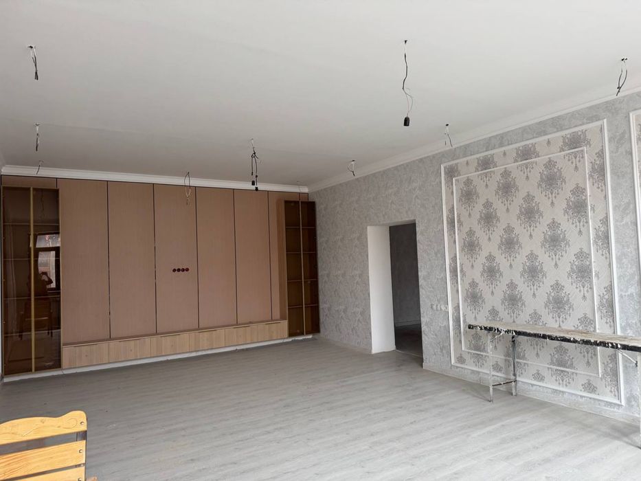 Уй сотилади 6 сотих срочна сотилади