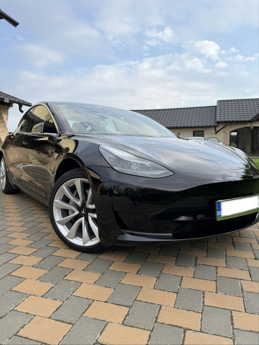 TESLA MODEL 3  Standard Range Plus 2021 baterie LFP 60 KW