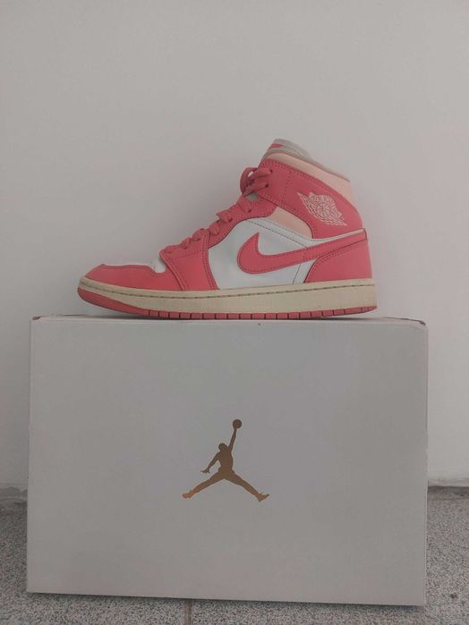 Nike Air Jordan 1 Mid