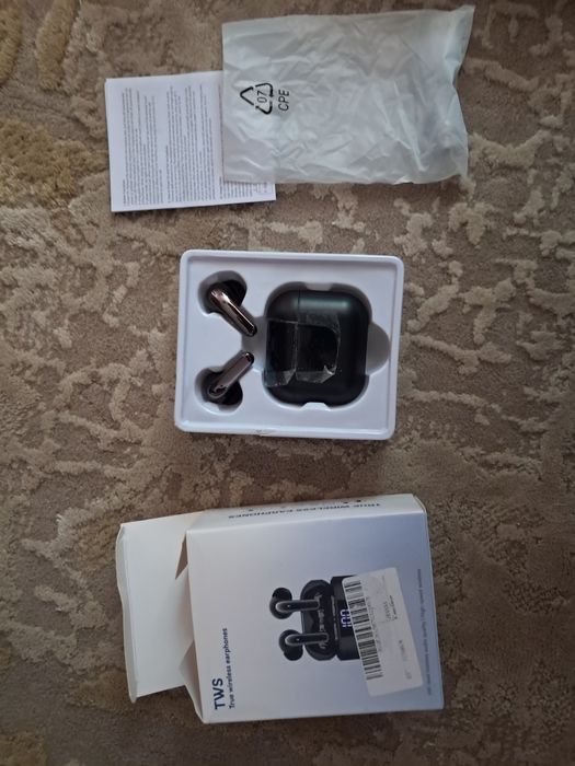 Căști bluetooth noi