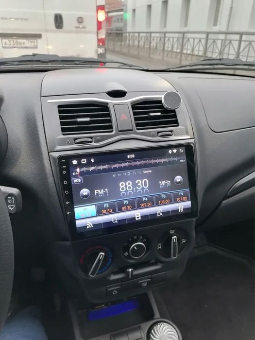 Бардачок и рамка под андройд Гранта Фл