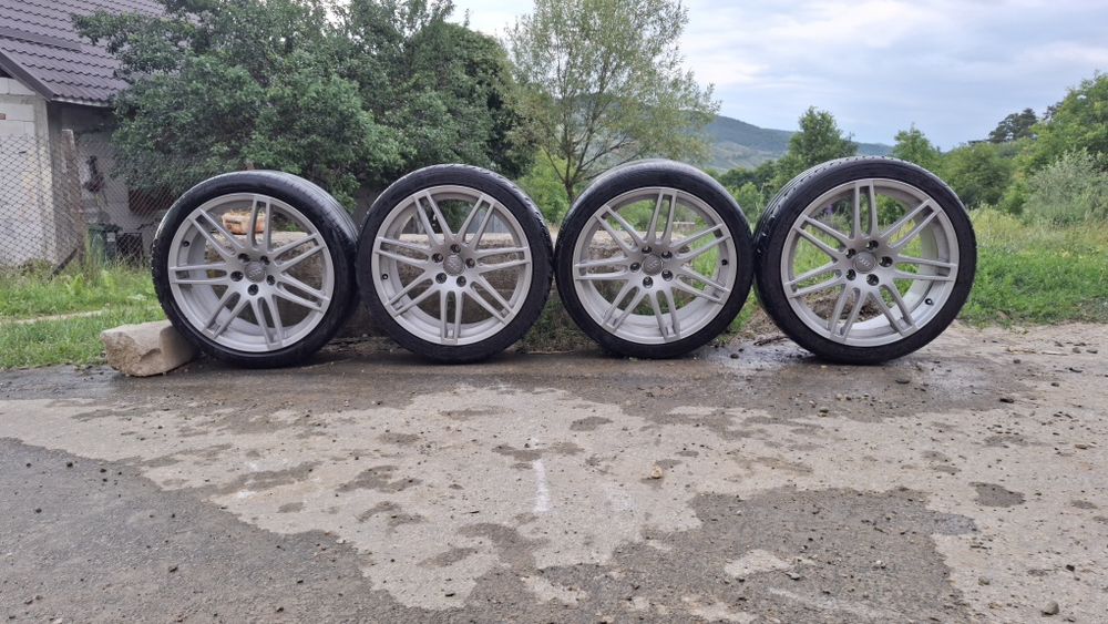 Roți originale Audi R19 într-o stare foarte bună!